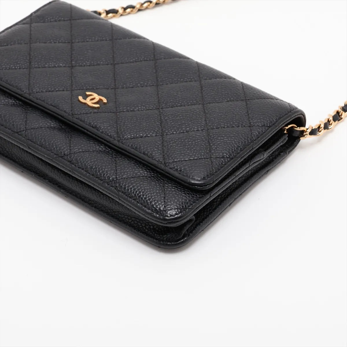 Matelasse Caviar Skin chain wallet black