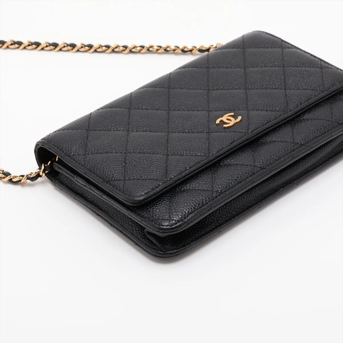 Matelasse Caviar Skin chain wallet black